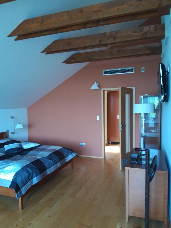Apartmany Puerto Сенец Экстерьер фото