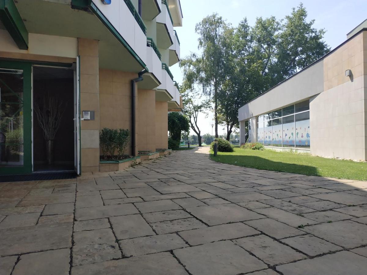 Apartmany Puerto Сенец Экстерьер фото